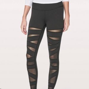 Lulu cross mesh tights